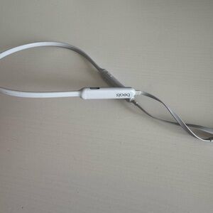 Beats Wireless Earphones in White and Gray